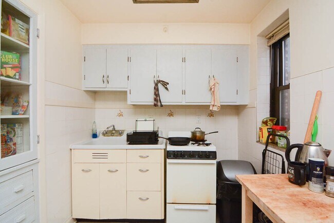 Photo - 2129 N Mozart St Unit 2