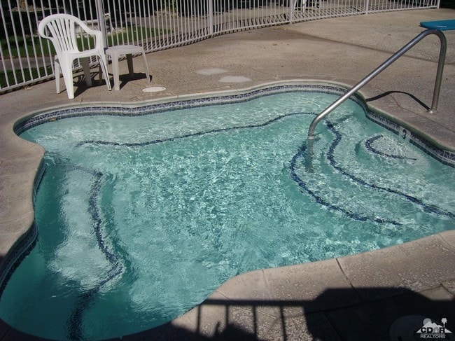 Pool - Smoke Tree Apartments