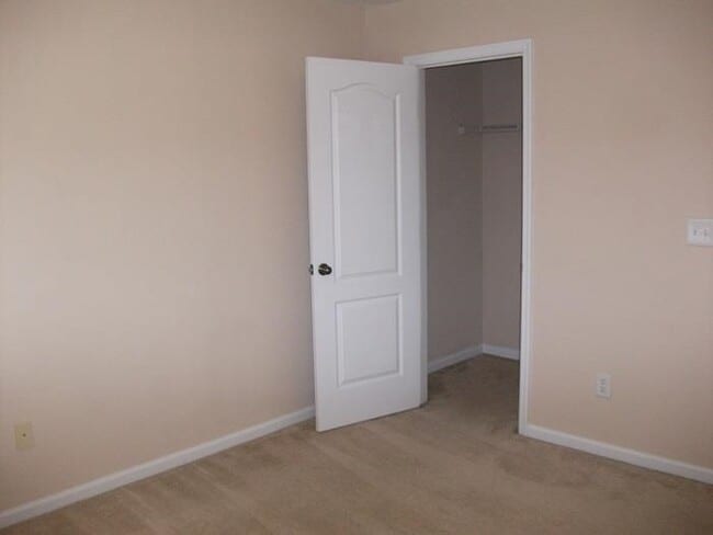 Photo - 9 Hannah Cole Dr