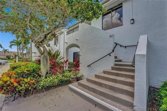 7533 Glendevon Ln Unit 907