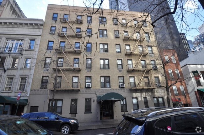 Building Photo - 214 E 51st St Unit #1F Rental