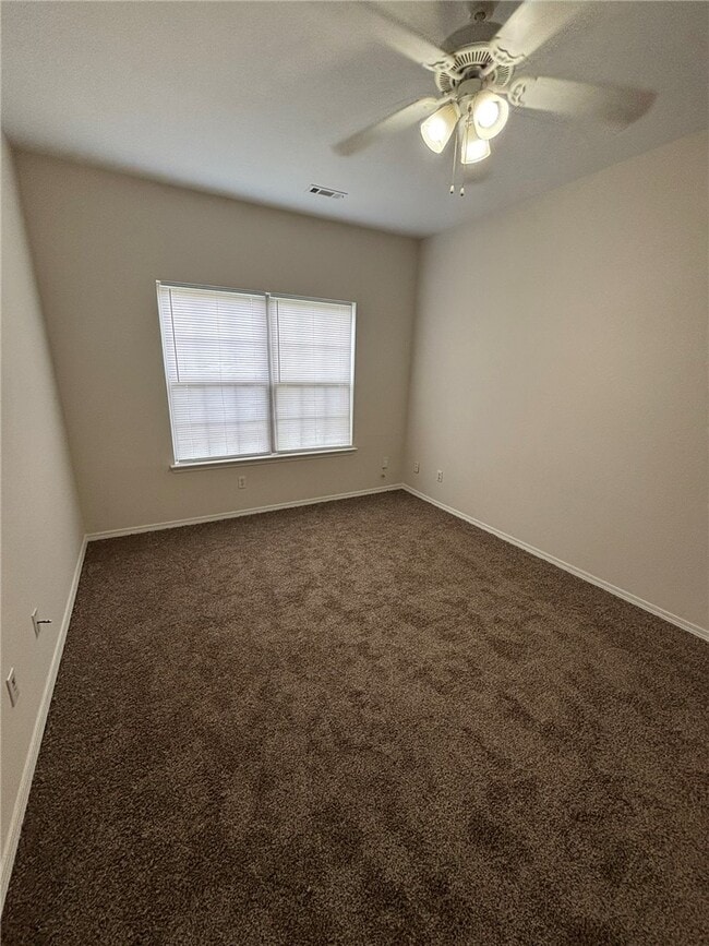 Photo - 3100 SW Deerfield Blvd