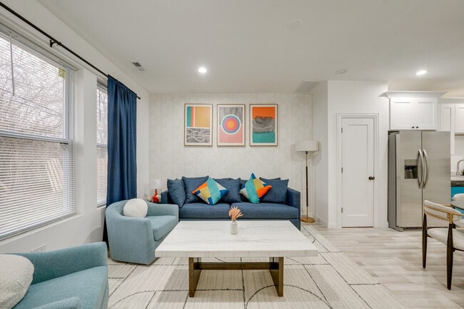 Building Photo - 4727D Yender Ave Unit ID1306470P