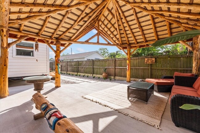 Photo - 4734 Oleander St