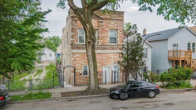 Photo - 2612 W 25th St