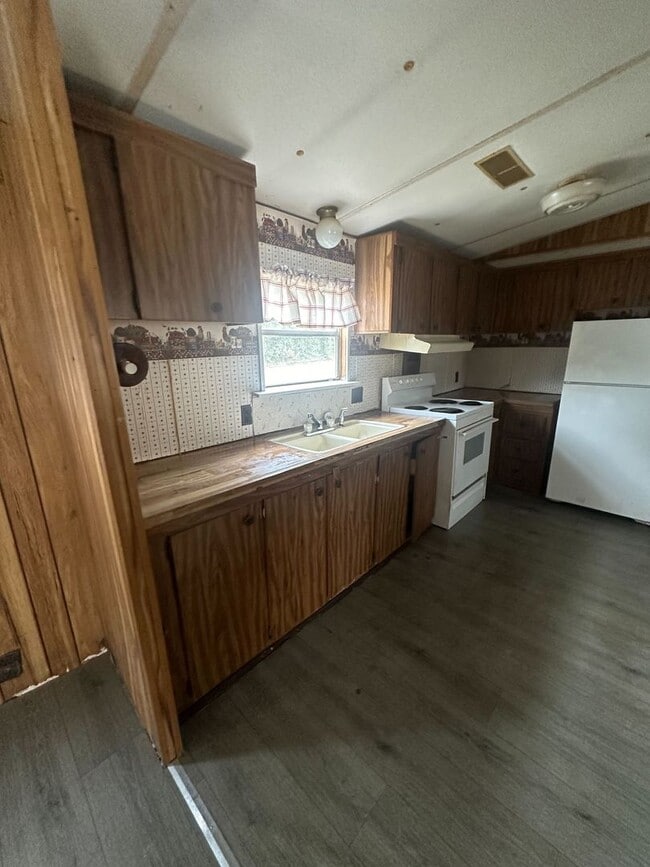 Photo - Available Soon! Apply Now! Rent this 2 bed...