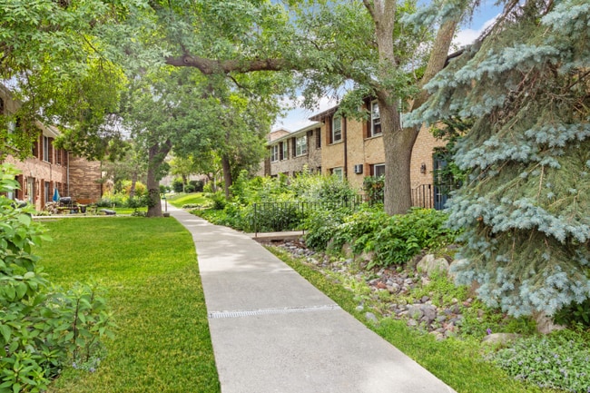 Photo - 1011 11th Ave S