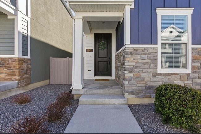 Photo - 9747 Ashgrove Ln