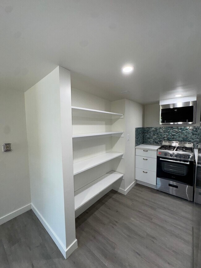 Photo - 837 Micheltorena St Apartments Unit 3