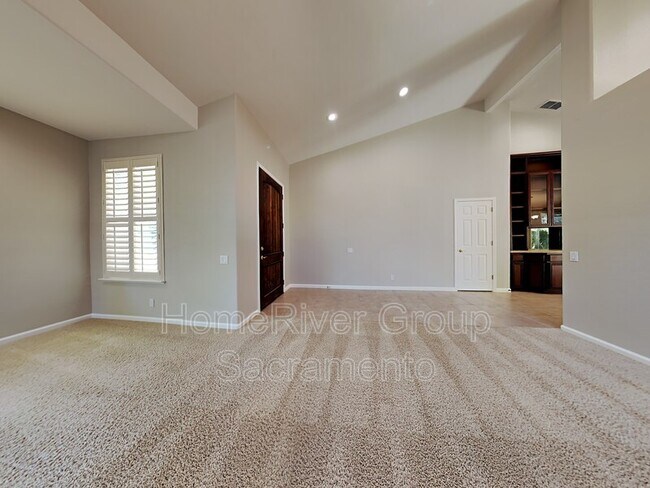 Photo - 5322 Bellegrove Way