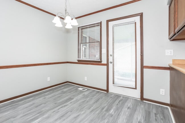 Photo - 2456 Bendel Dr