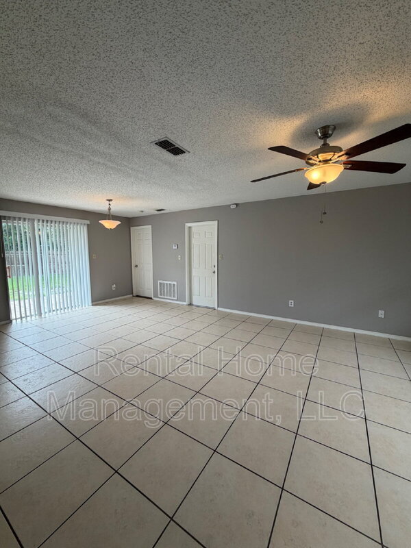 Photo - 100 Sweet Gum Ct