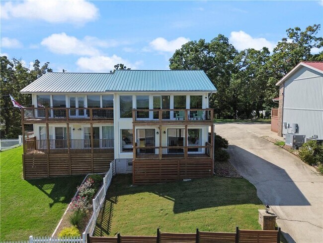 Photo - 14813 Dutchmans Dr