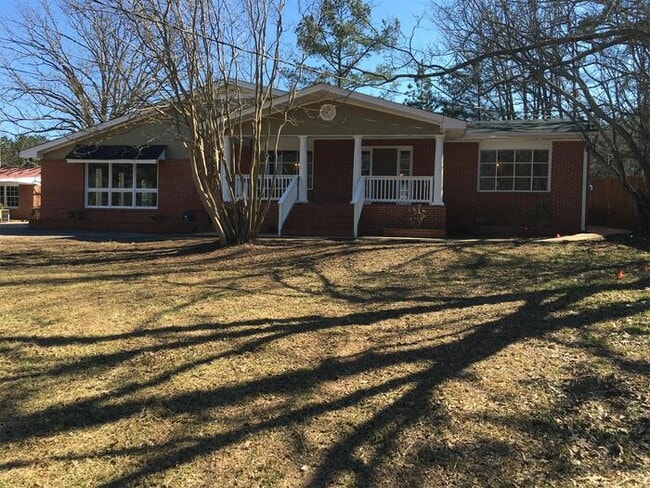 Building Photo - 1921 Atlanta Hwy