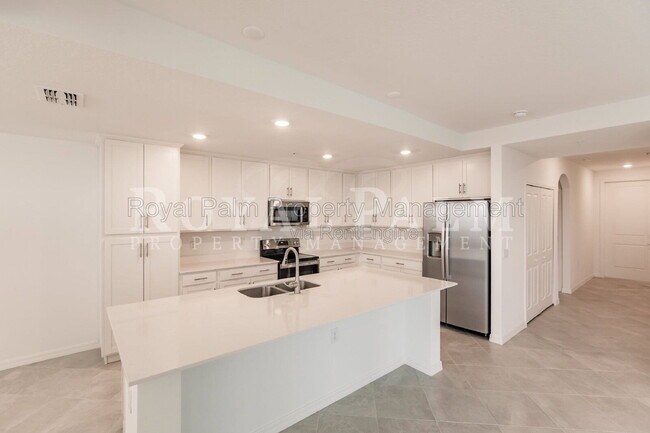 Photo - 14141 Heritage Landing Blvd Unit 932