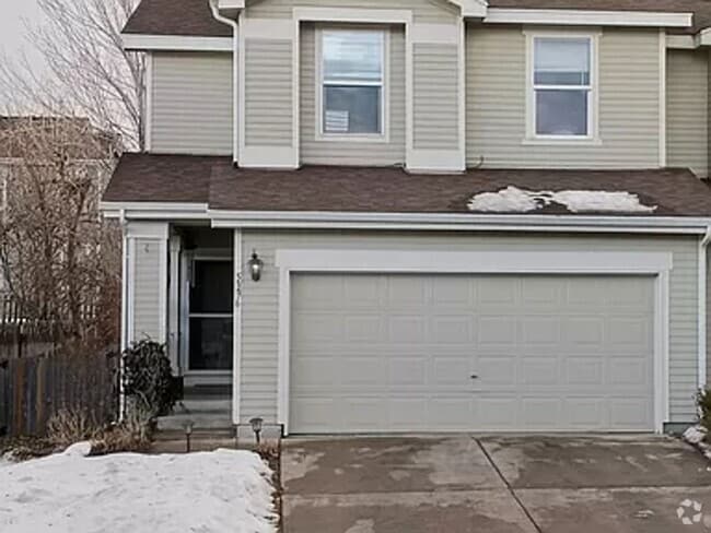 Building Photo - Charming 3 Bed 2 Bath Townhome for Rent in...