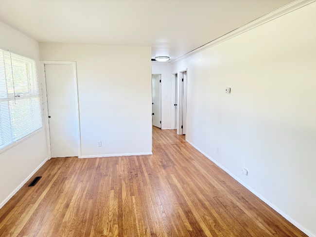 Photo - 2723 Hillview Dr