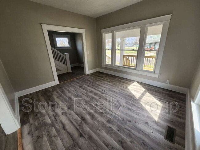 Photo - 1609 College Ave