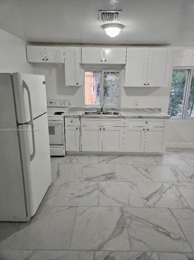 Photo - 148 NE 78th St