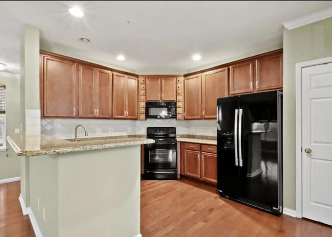 Photo - 43865 Hickory Corner Terrace