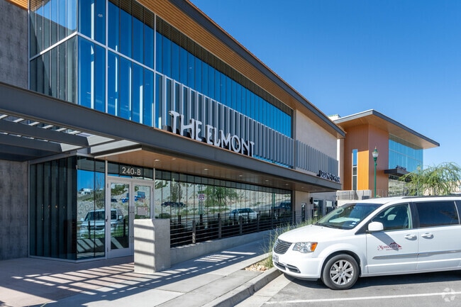 Leasing Center