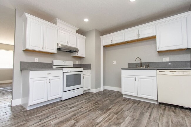 Photo - 725 Lambert Way Unidad 725 Lambert Way Apt 2