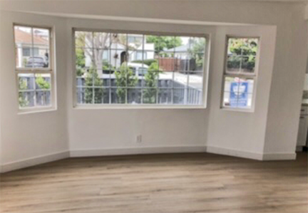 Bay window Looking out - 9042 Carson St Unidad 9042
