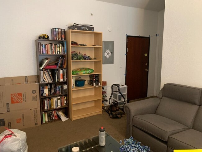 Photo - 511 W Cross St Apartamento