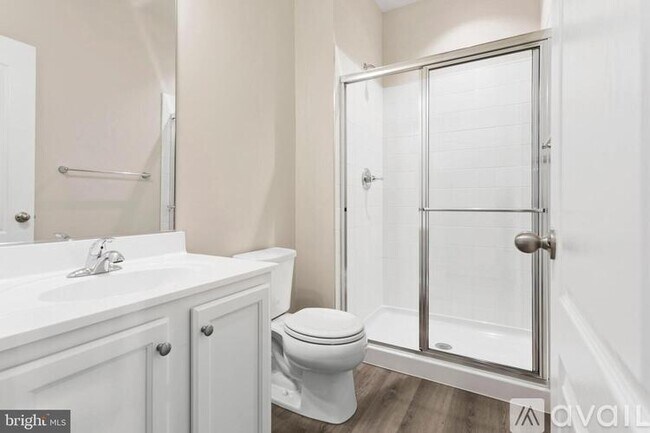 Photo - 211 Spring Bank Ave