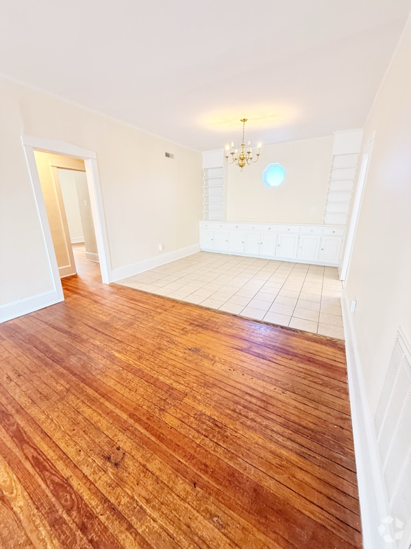 Building Photo - 206 Bellevue Ave Rental