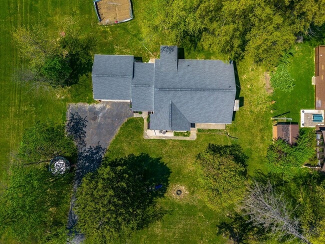 Photo - 711 Country Club Rd