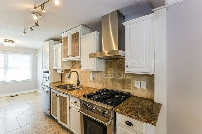 Photo - 1026 N New Jersey St