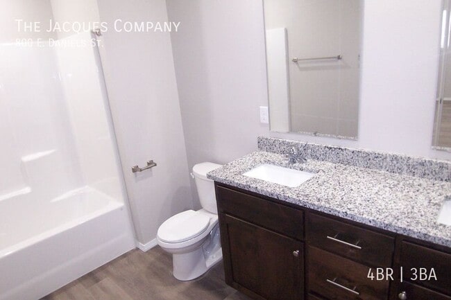 Photo - 800 E Daniels St