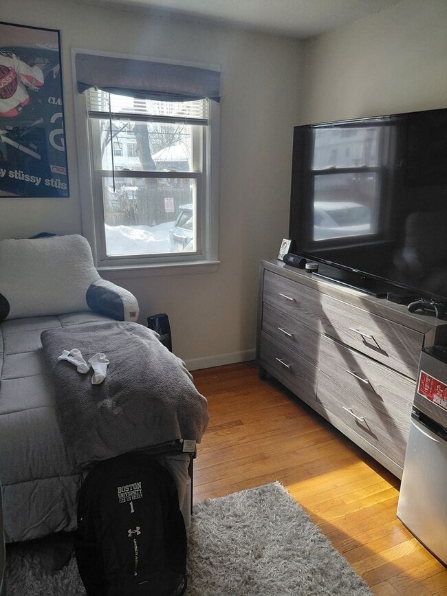 Photo - Nicely renovated 3 bed near BU for September 1!