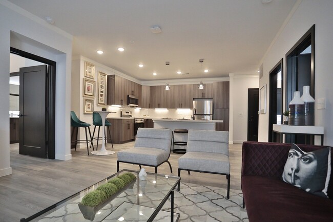 Photo - Vantage at Anderson Towne Center Apartments