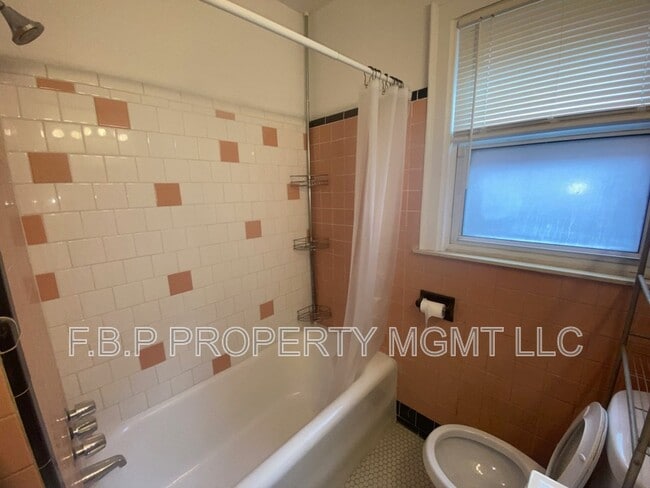 Photo - 3831 Waverly St Unit 1
