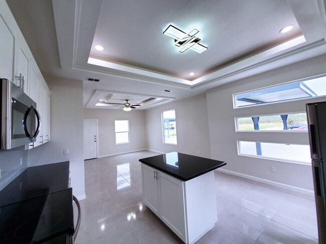 Photo - 2605 E Hackberry Ave Unidad 3