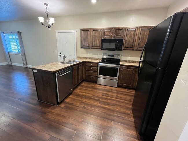 Building Photo - 67 E 200 N Unit 301 Rental