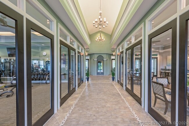 Photo - 1212 S Community Dr