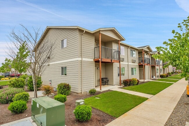 Photo - Country Living with Modern Flair: Wake up to the sounds of nature, Live Minutes from Everything Unit 414-261