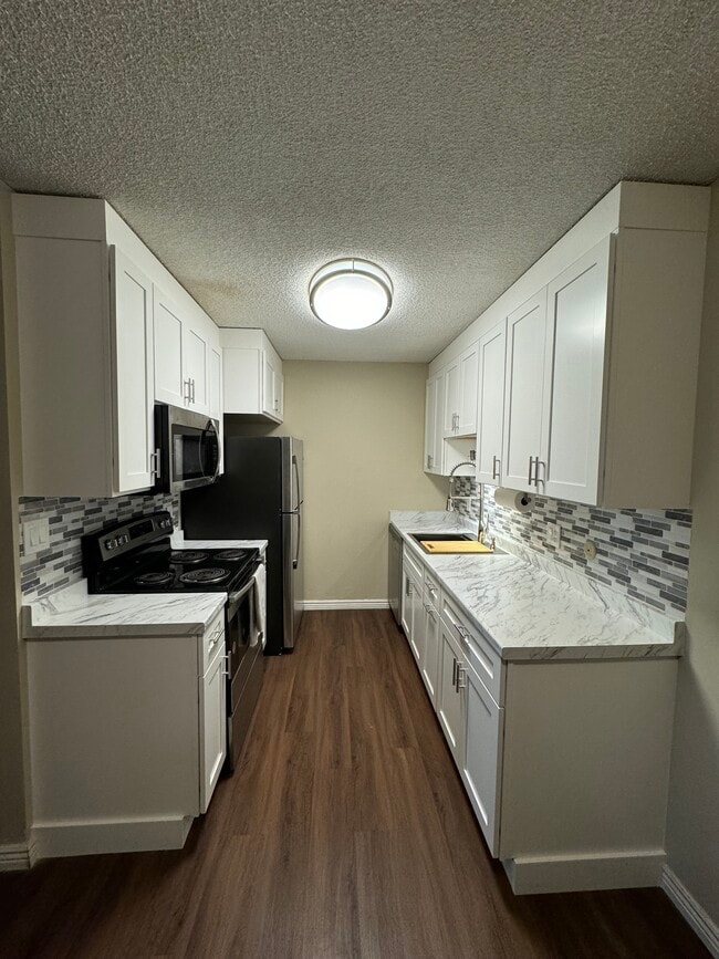 Building Photo - 998 W Beaver Creek Blvd Unit A109 Rental