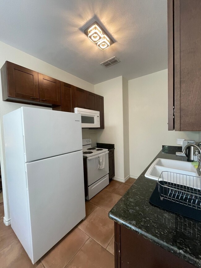 Photo - 1 bedroom /1 bathroom units available in a brand new complex! Move in now!! Unit Blackberry Apartments - 8