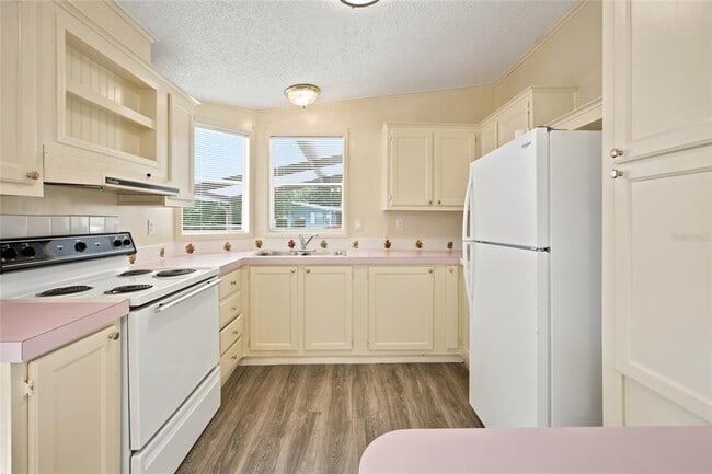 Photo - 8880 SW 27th Ave