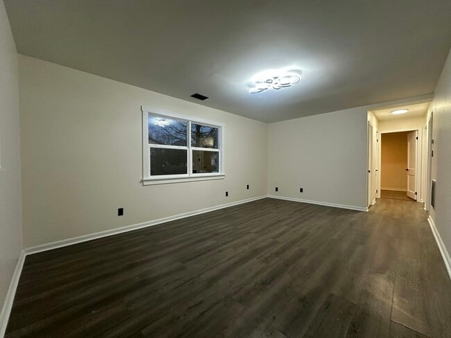 Photo - 6128 Red Bank Rd