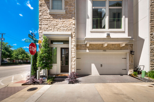 Photo - 731 Lacey Oaks Pl Casa