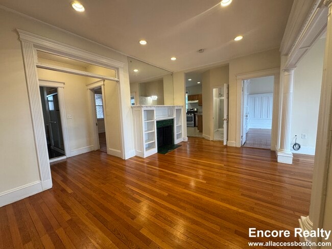 Building Photo - 41 Orkney Rd Unit 3A
