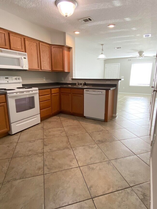 Photo - 1819 Shay-Lin Ct