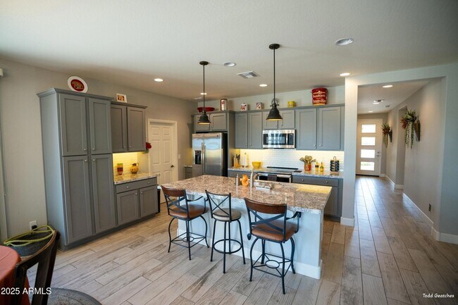3231 Huckleberry Wy