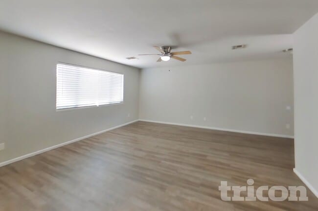 Photo - 4151 E Aragonite Ln