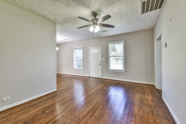 Photo - Comfy 3 Bedroom Home Complete Rennovation!...